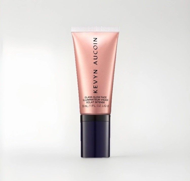 iluminador de Kevyn Aucoin