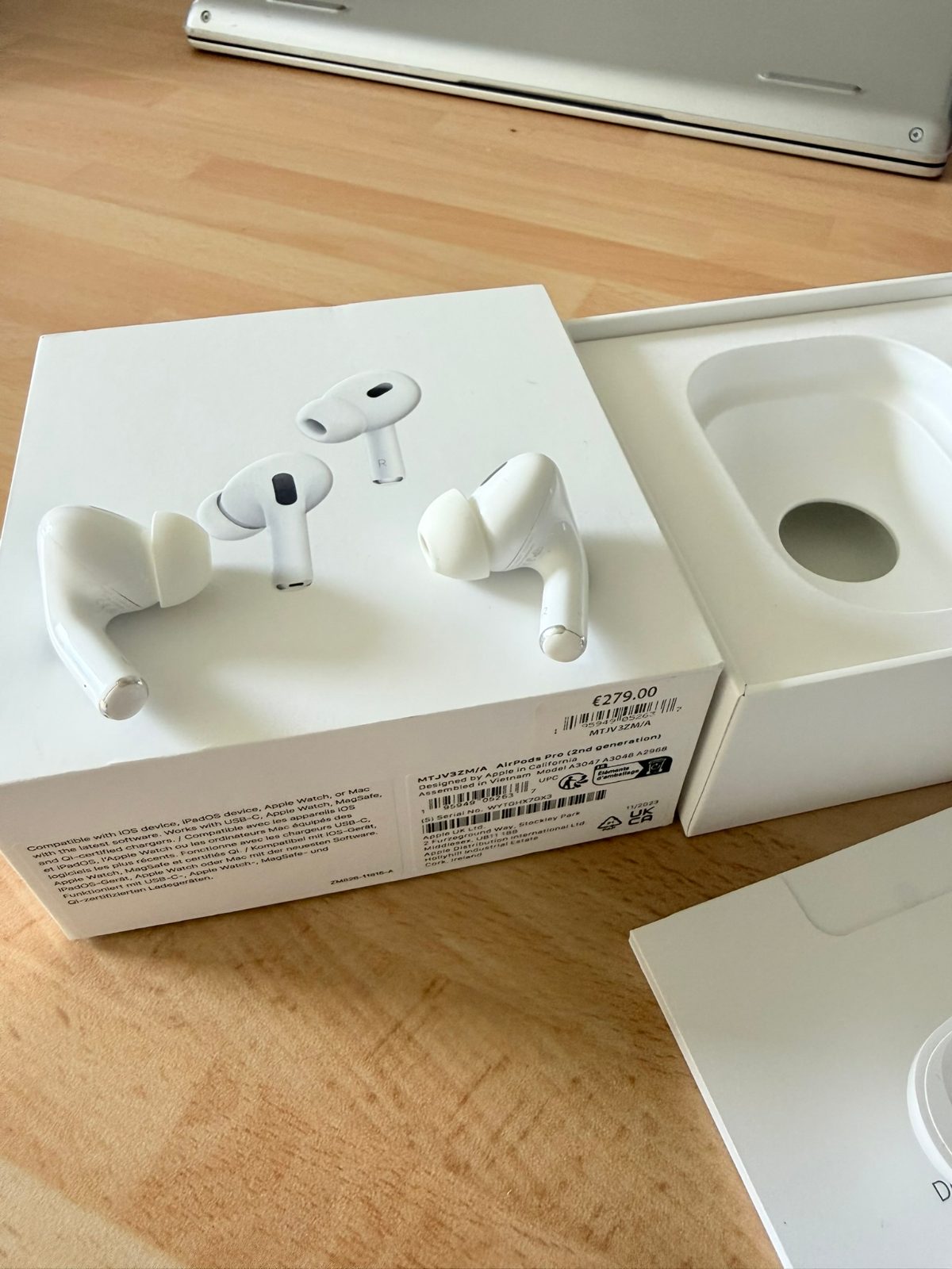 Apple AirPods Pro 2 – Excellent état – Facture Apple 3