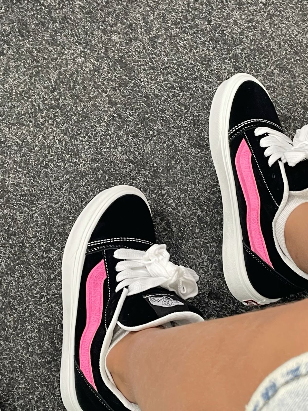 VANS OFF THE WALL 
