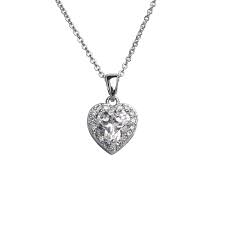 Collar de corazón plateado