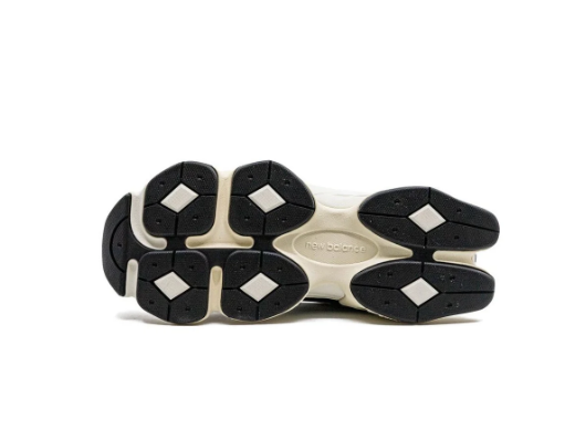 NEW BALANCE 9060 BLACK/WHITE 4