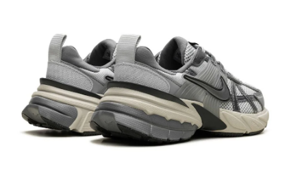 NIKE V2K WOLF 4
