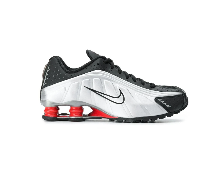 NIKE SHOX R4