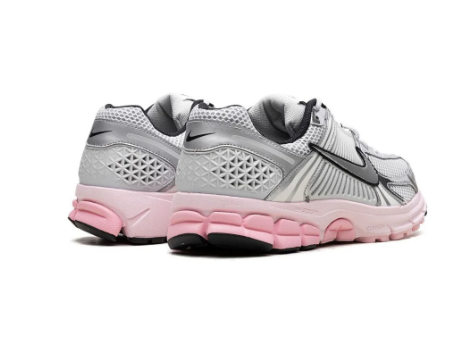 NIKE VOMERO 5 PINK 3