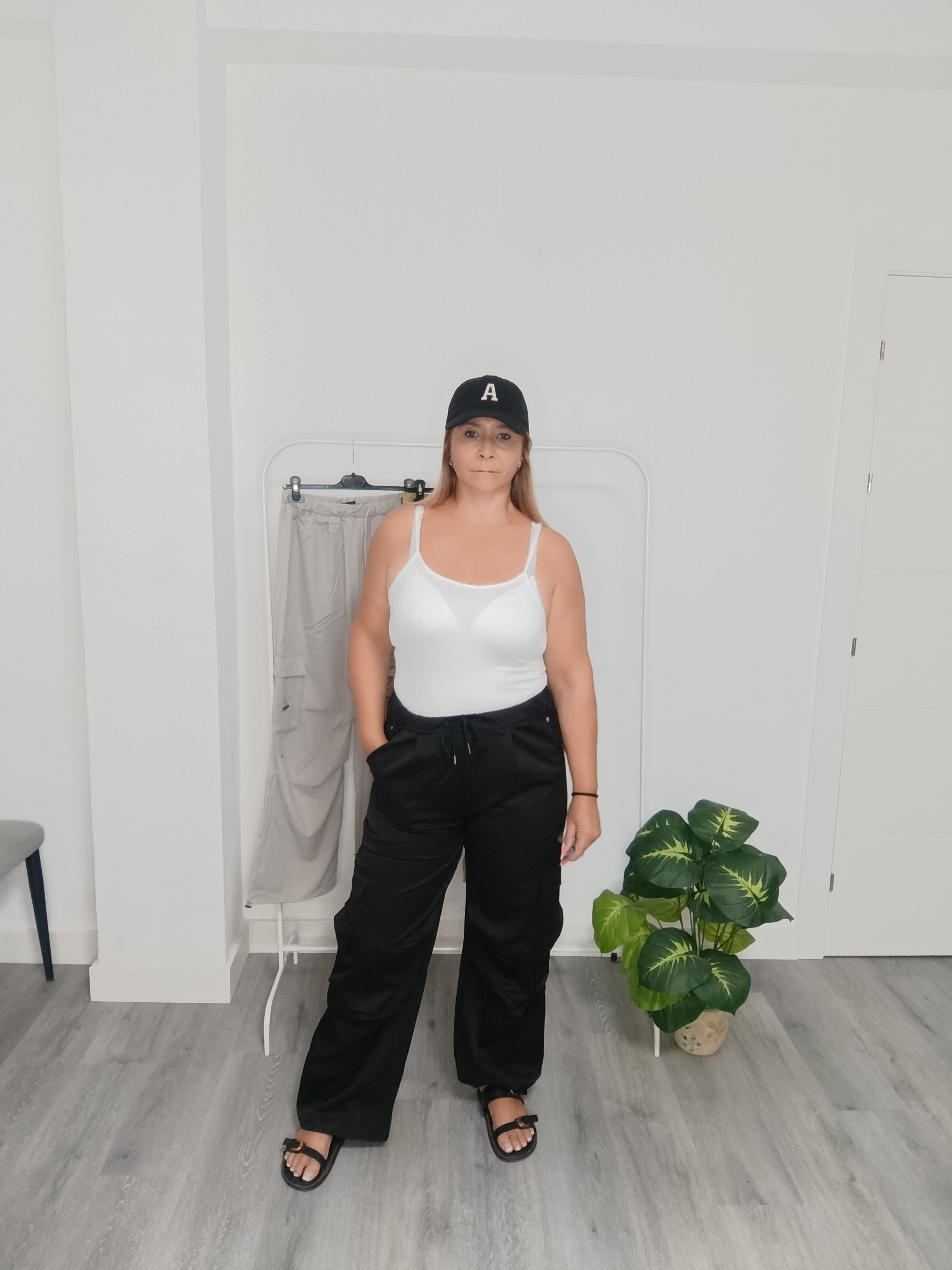 PANTALON CARGO - Image 1