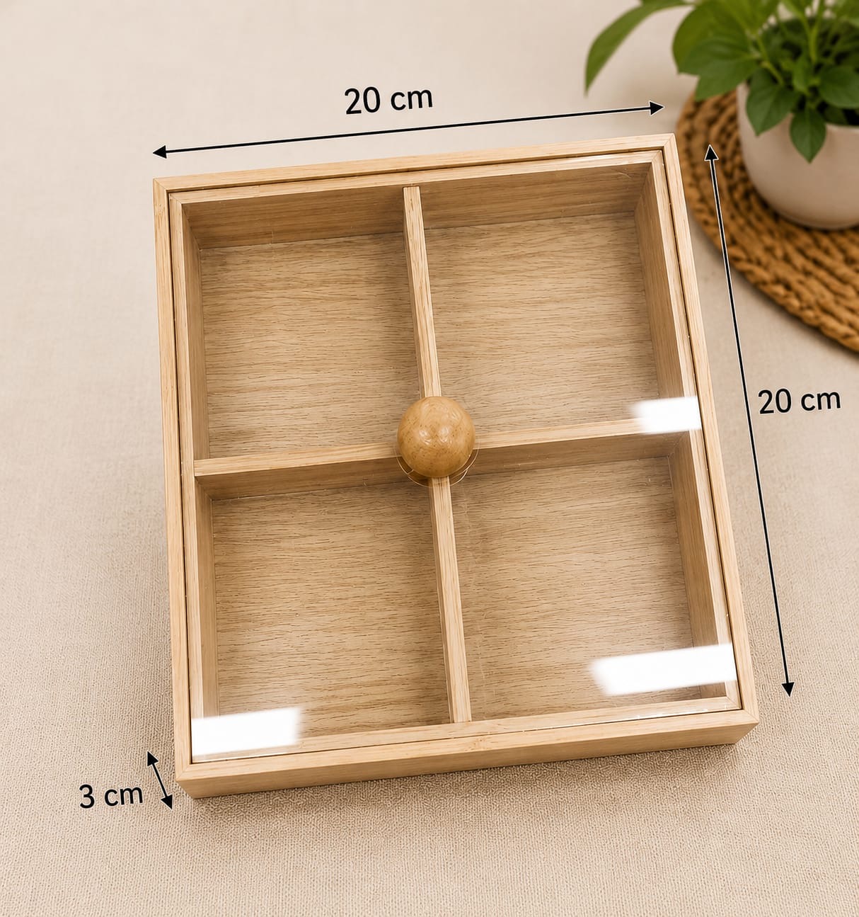 Caja organizadora de 4 separaciones.
