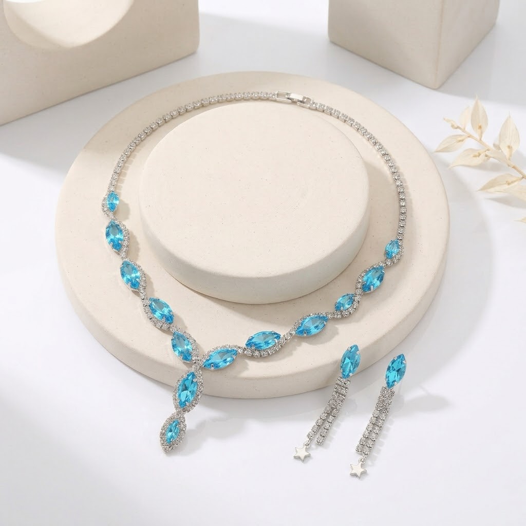 Fashion Neckles earrings. C3 2