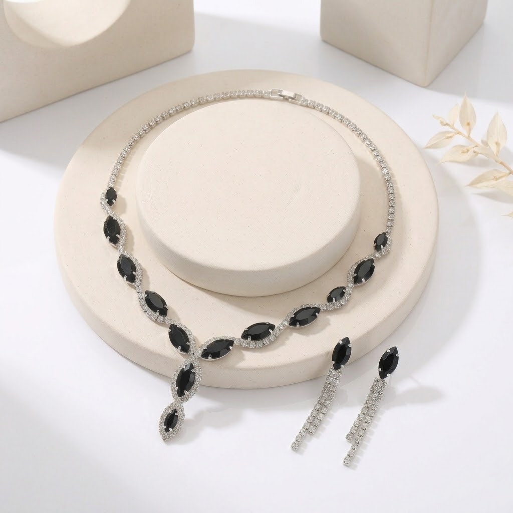 Fashion Neckles earrings. C3 3