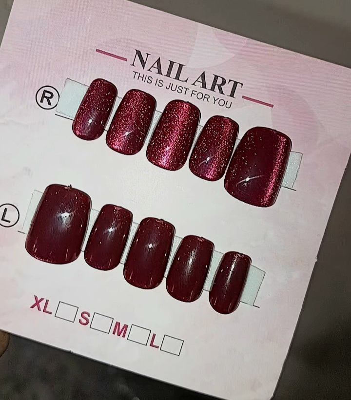 Wine red cat eye