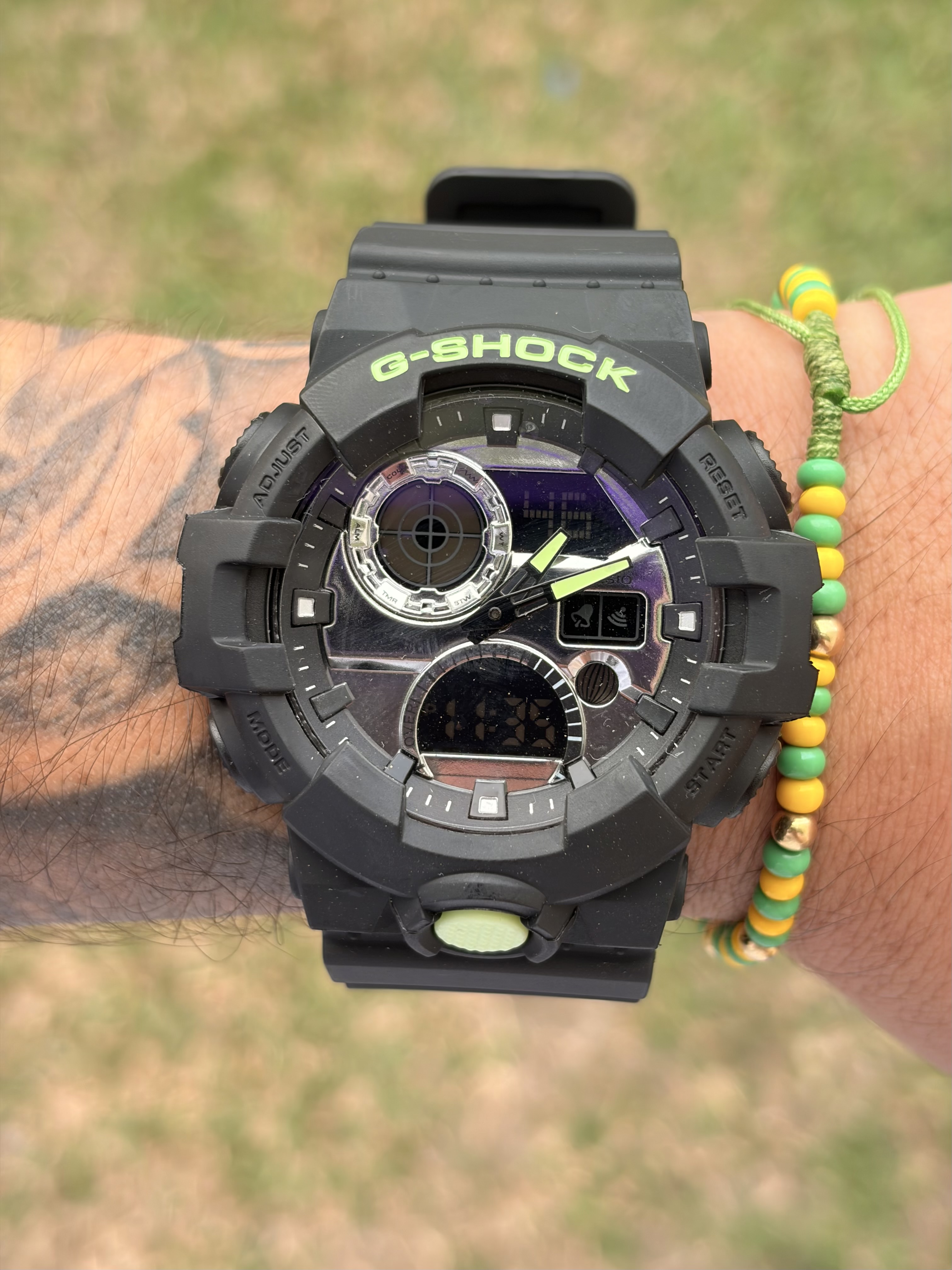 G-SHOCK Negro Tablero Plateado - Image 1