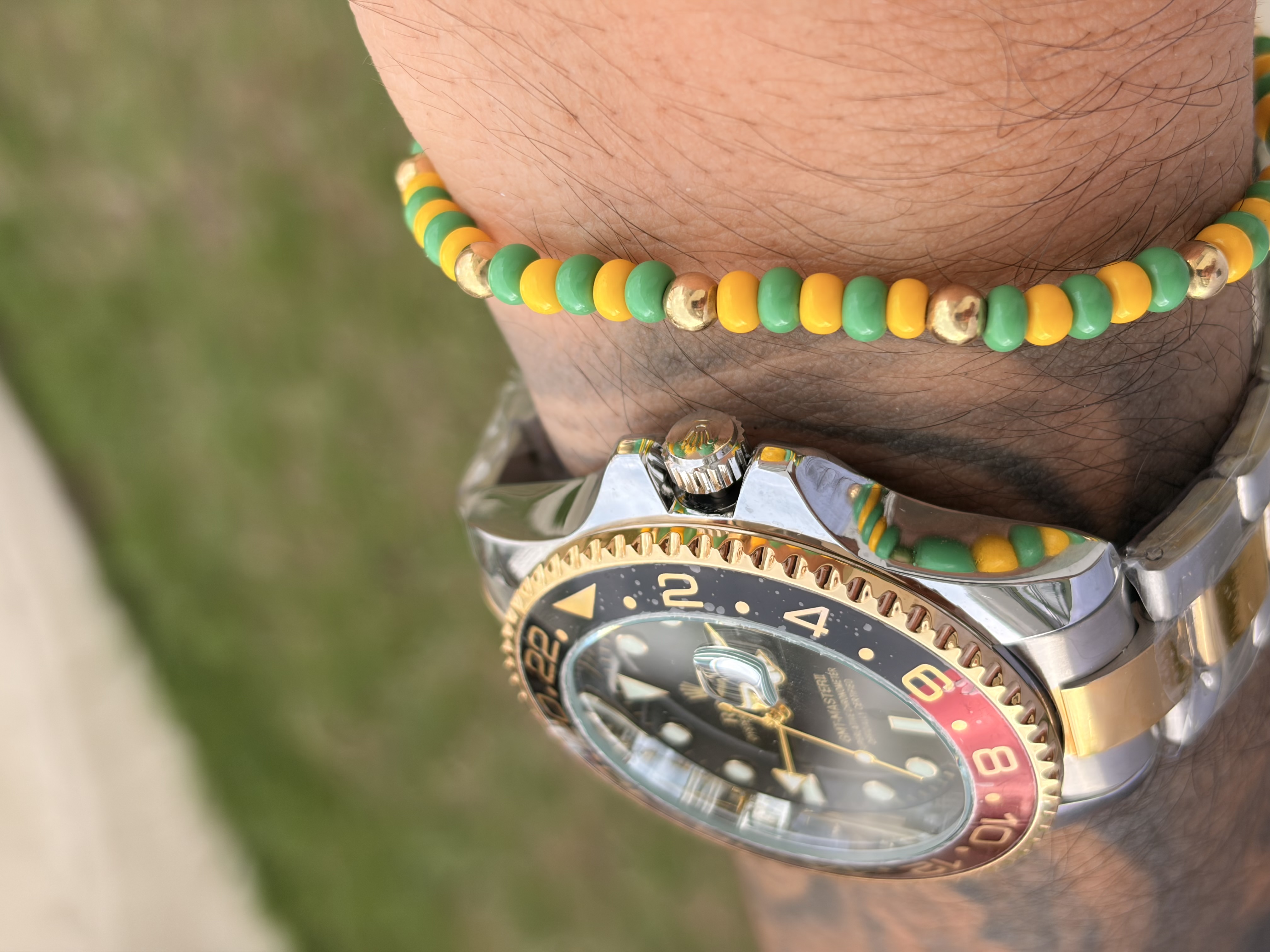  ROLEX GMT 2 Bicolor Dorado Tablero Negro Bisel Rojo Negro 3