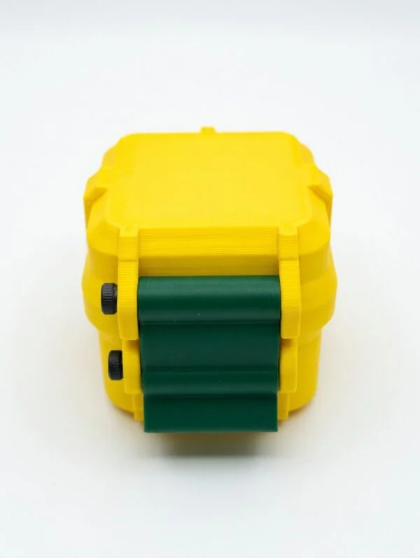 Green and Gold 4 Vial Storage Case – Compact Protective Organizer 2