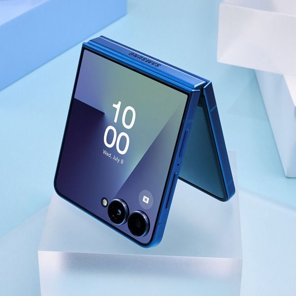 Samsung Galaxy  - Image 1