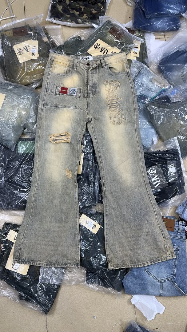 Jeans à strass 3