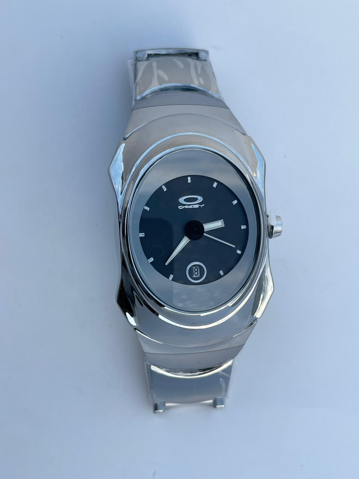 OAKLEY - Image 1