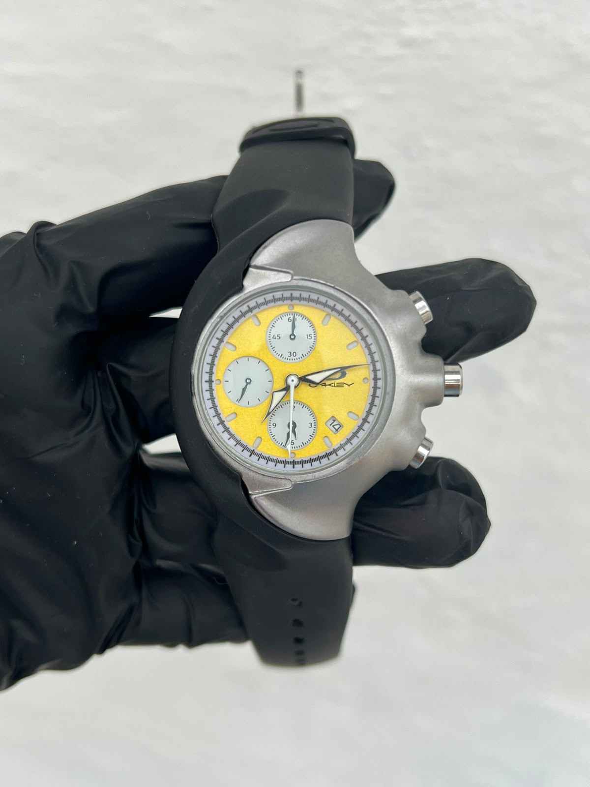 OAKLEY - Image 1