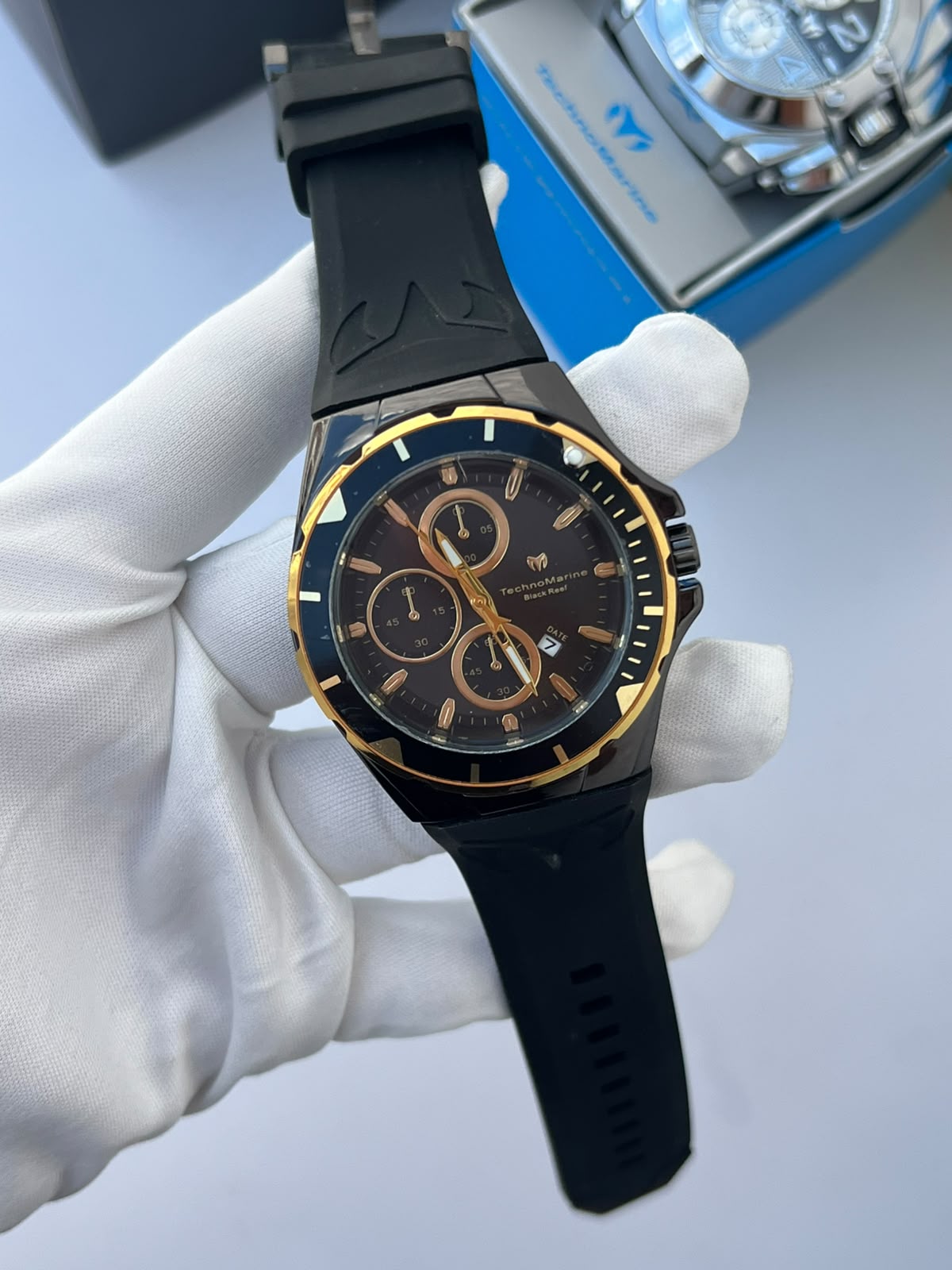 TECHNOMARINE 4