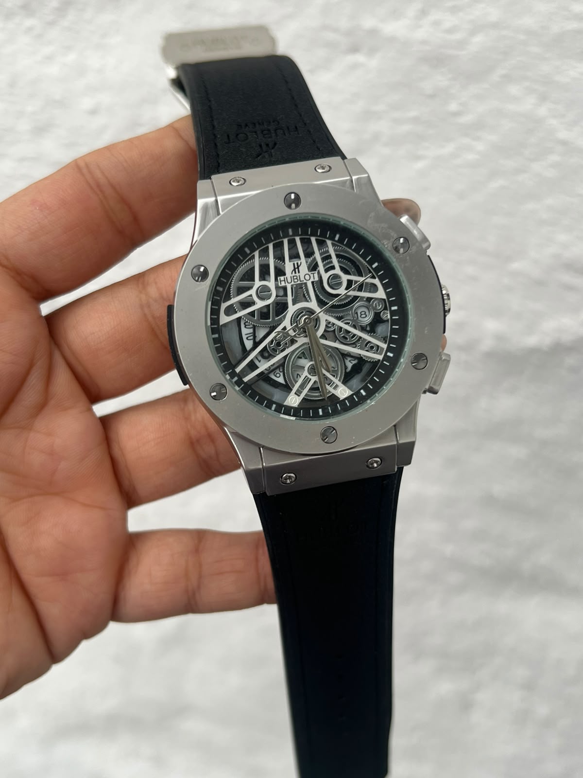 Hublot - Image 1