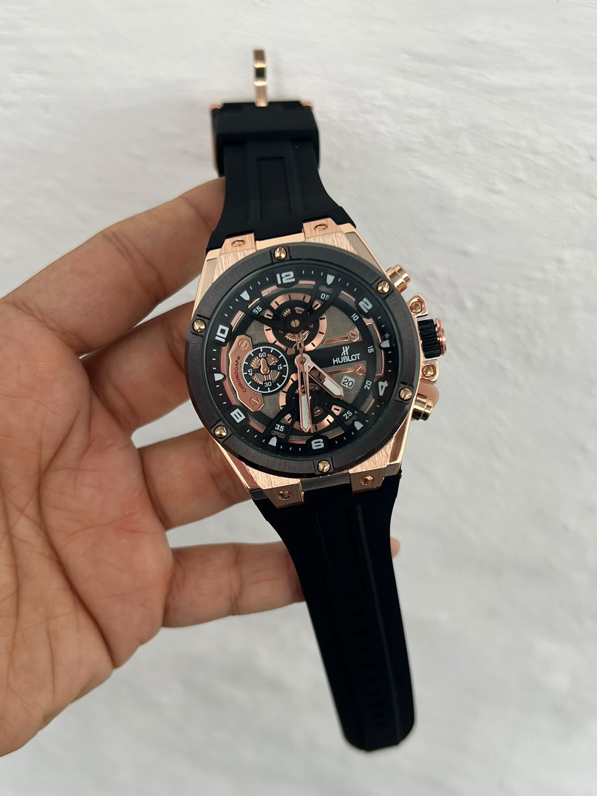 Hublot 2