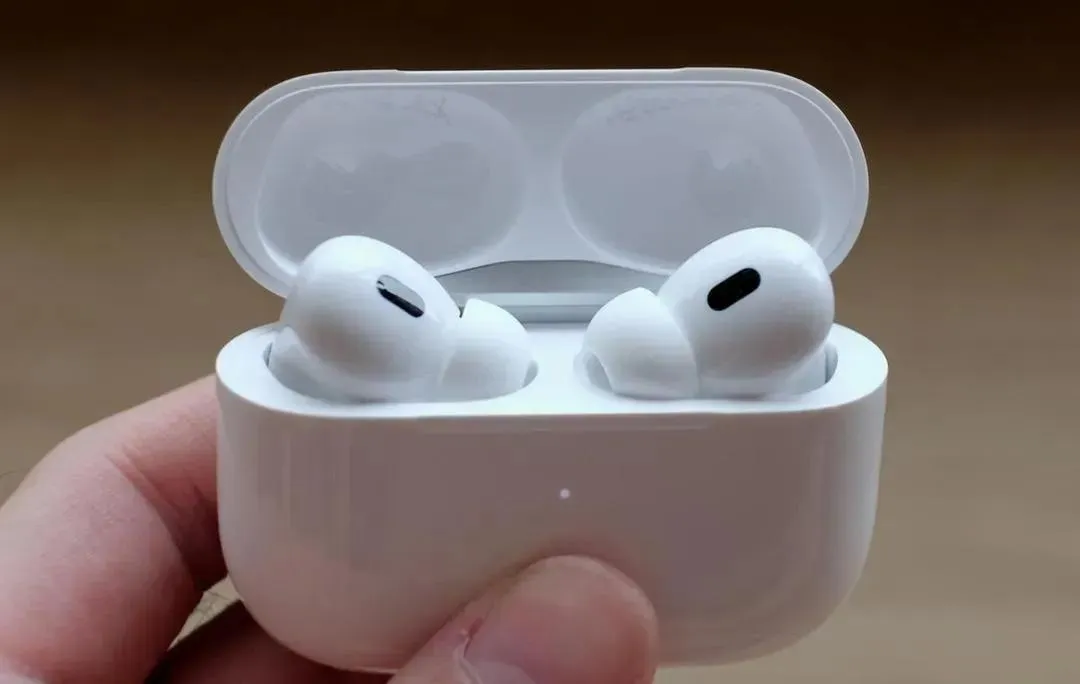 Airpods pro  4