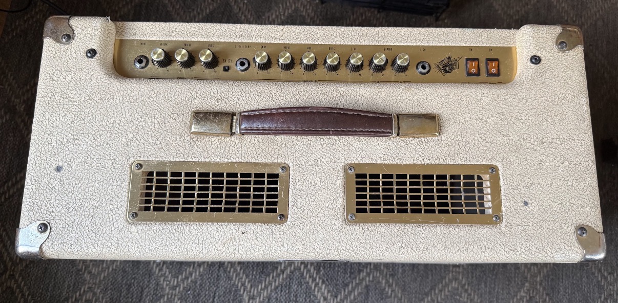 Crate Vintage Club 30 VC-3112 30W All-Tube 1x12 Combo Amp 2