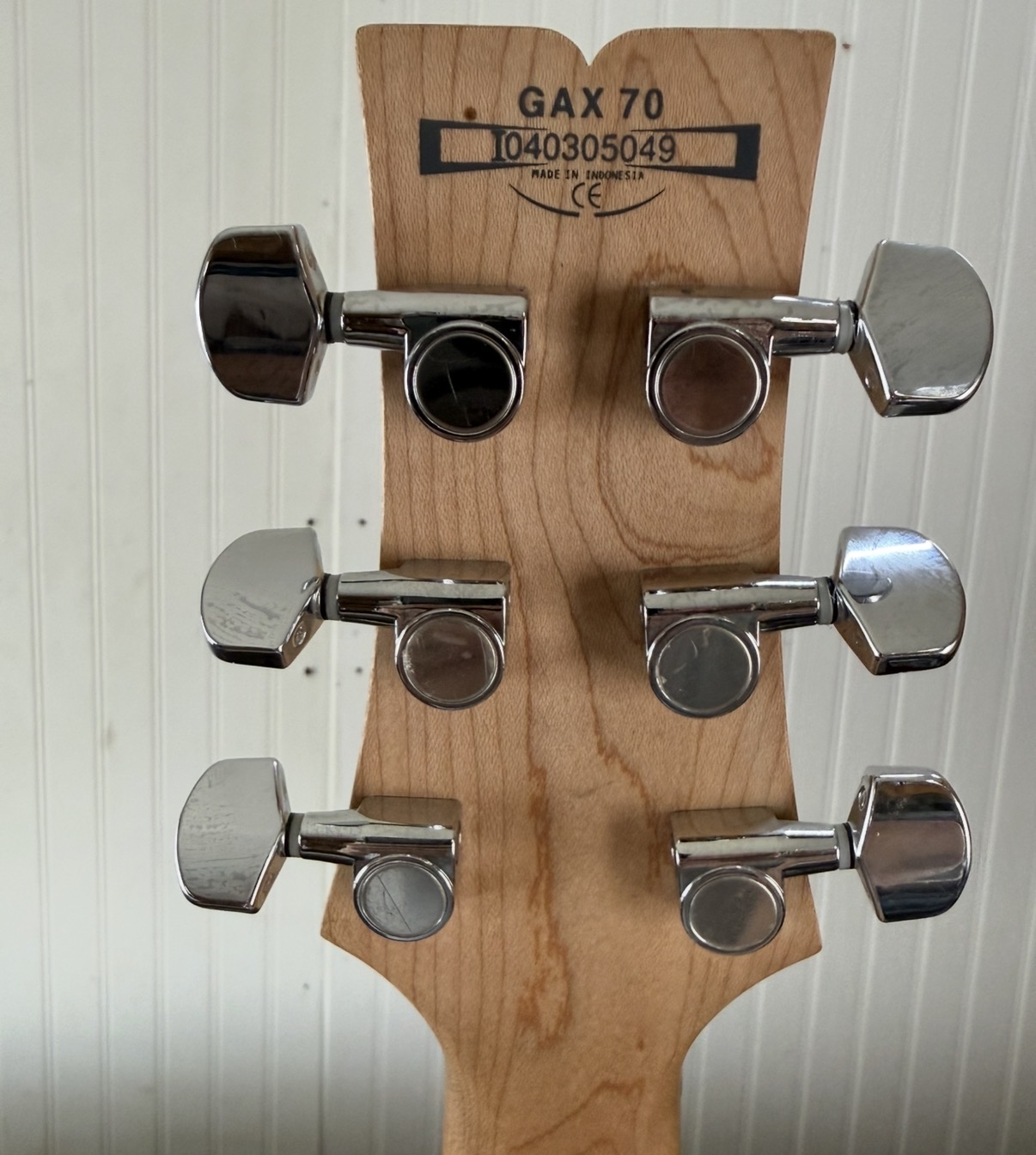 2004 Ibanez GIO GAX70 – Black 4