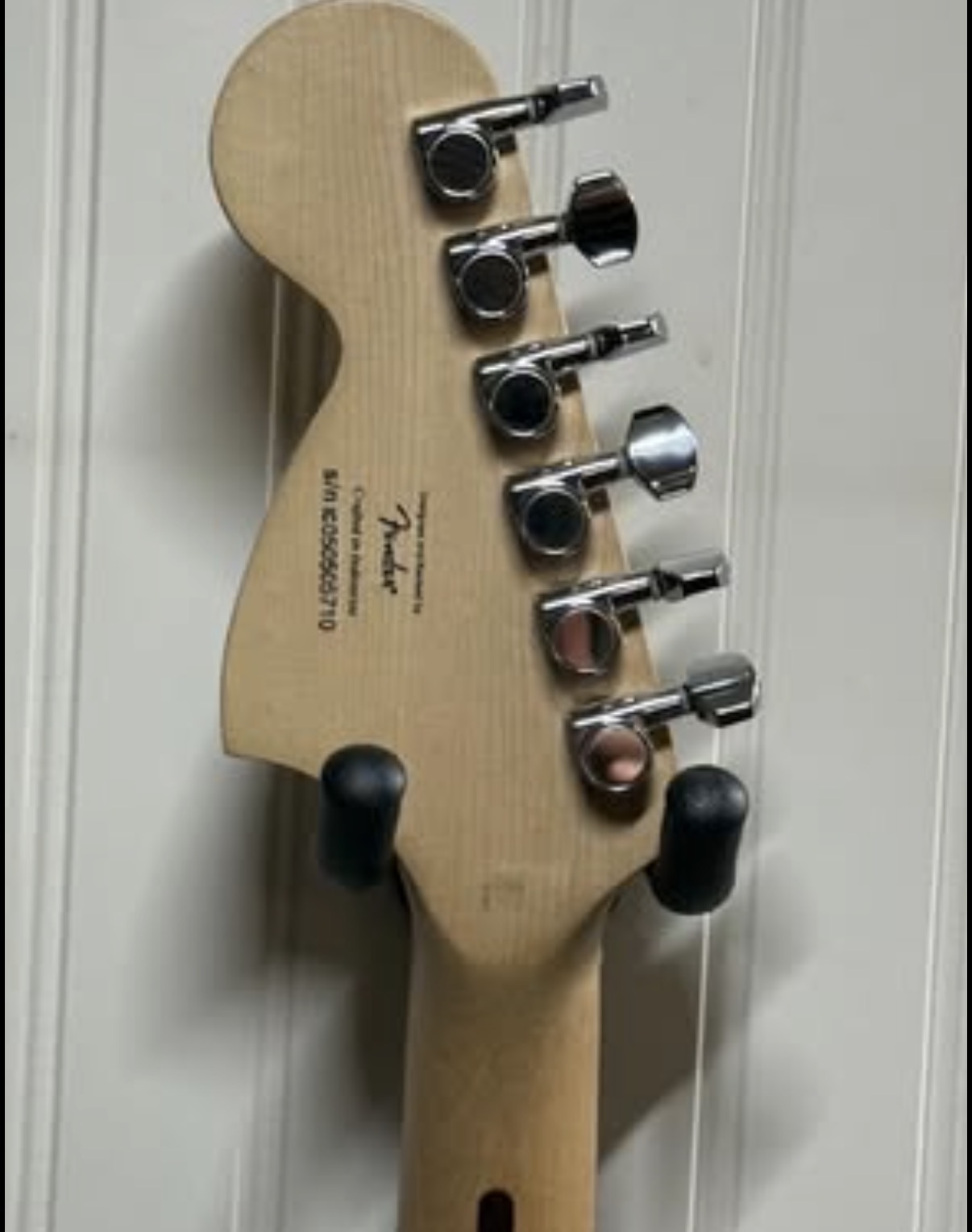 2005 Black Squier Affinity Stratocaster  $149 4