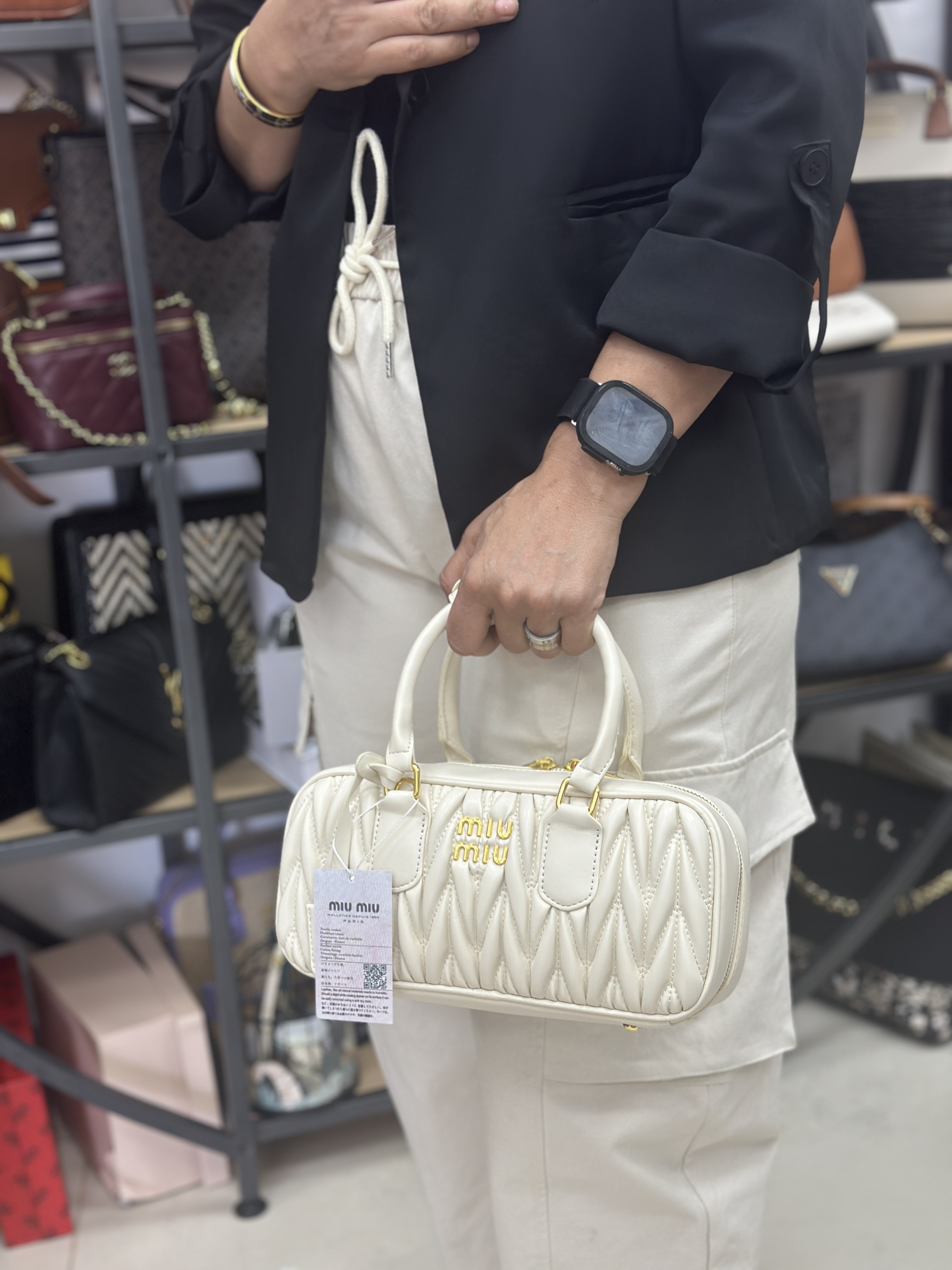 جزدان miu miu
