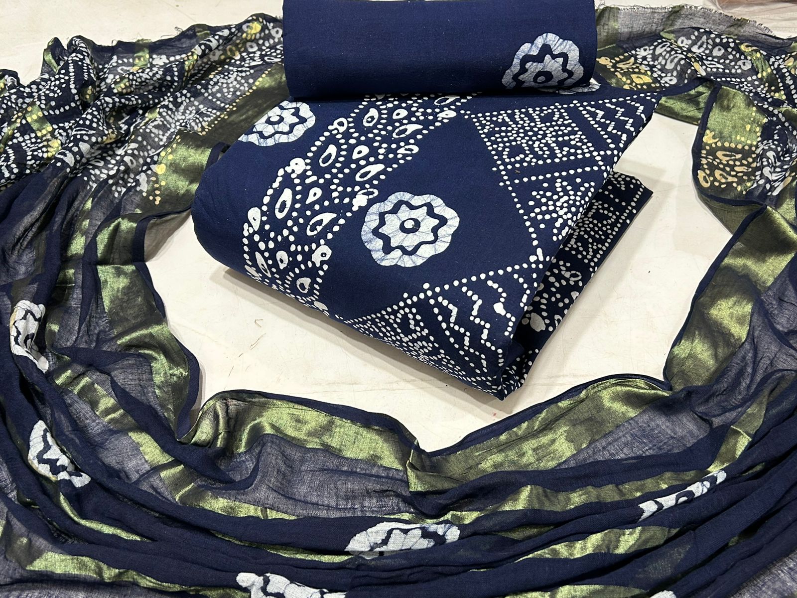 BATIK SPECIAL  4