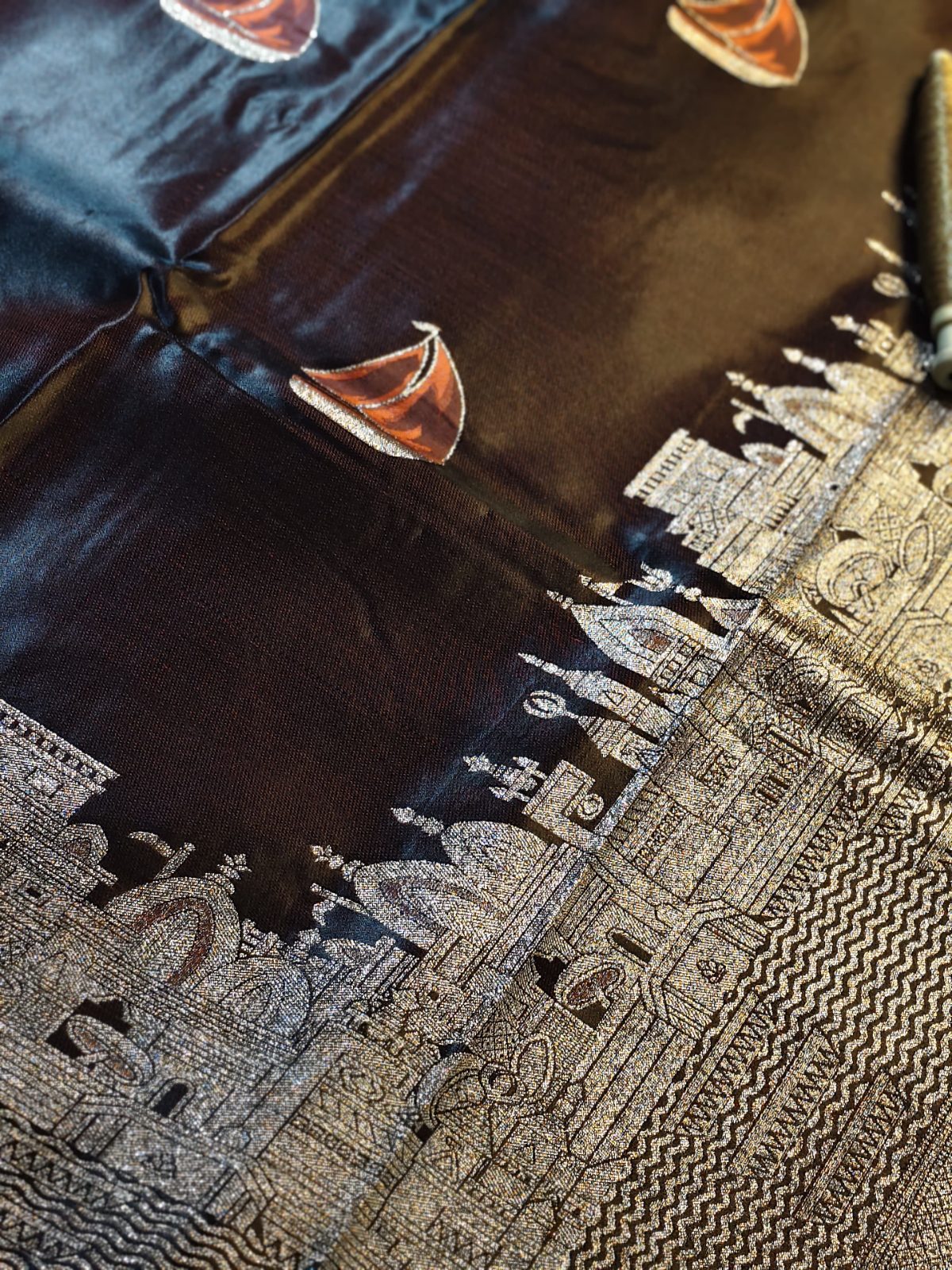 Coffee Brown Banarasi Soft Silk Saree with Kashi Ghat Zari Border & Hand-Painted Boat Motifs 3