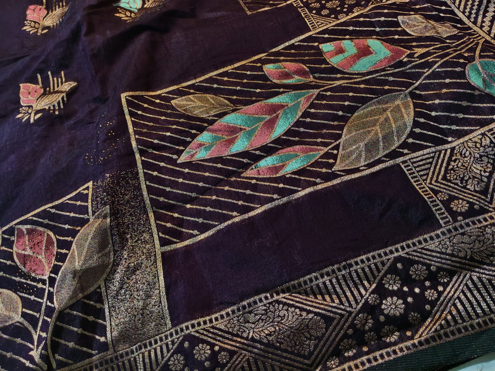 Banarasi Soft Silk Saree in Jamuni Purple with Antique Zari & Meenakari Weave 3