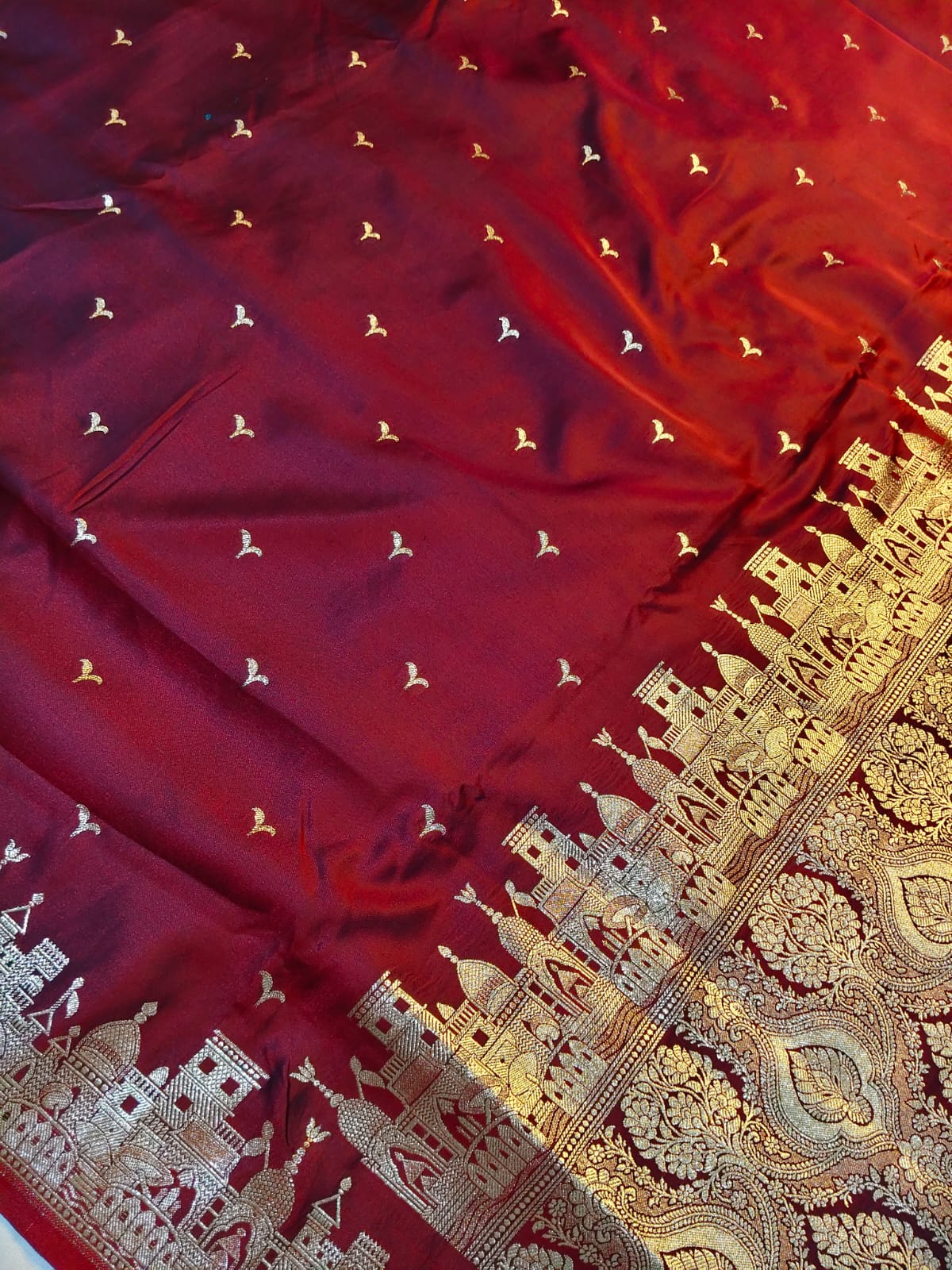 Banarasi Katan Silk Saree with Banaras Ghat & Temple Zari Border 2