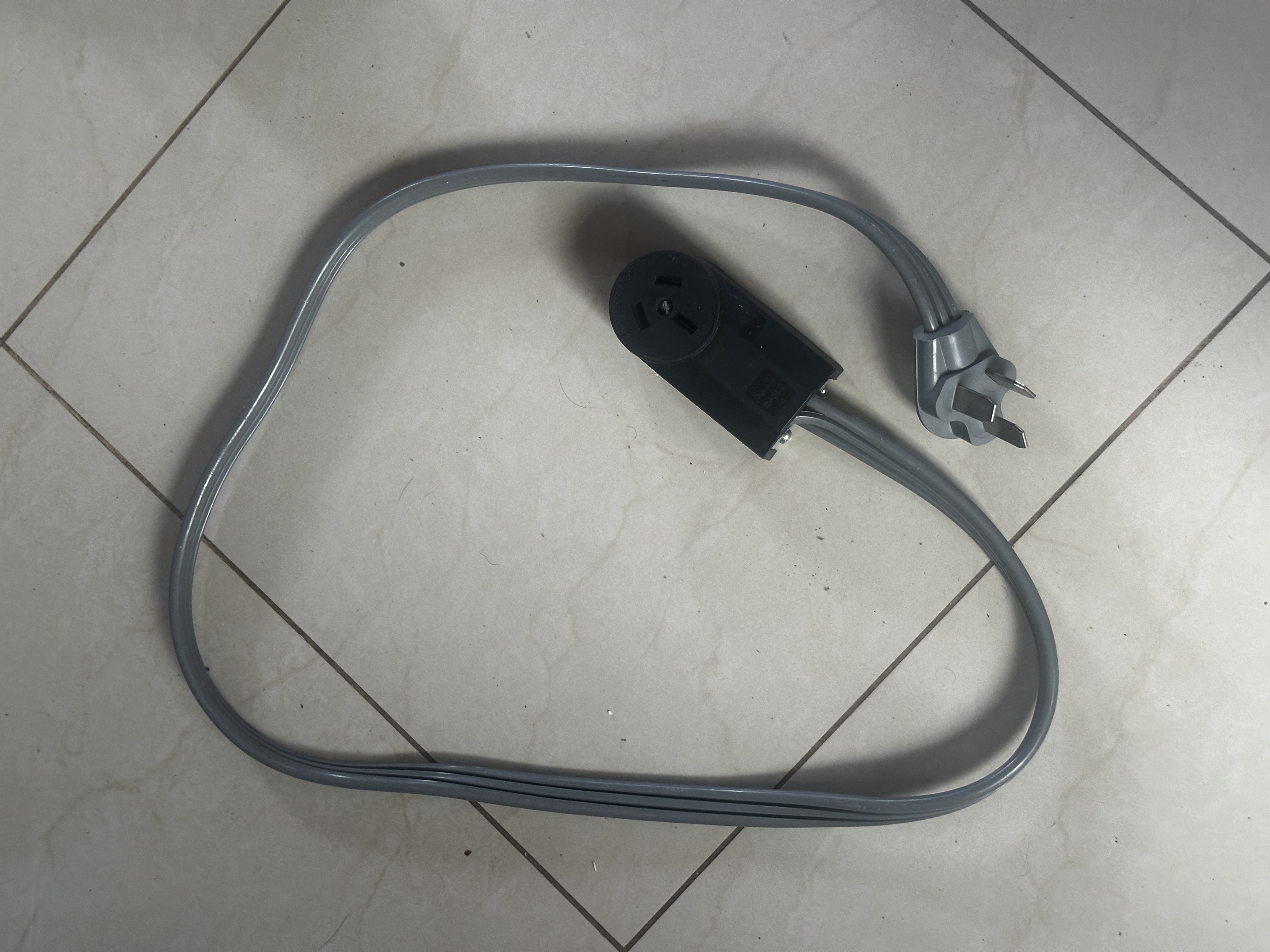 🔌 Combo de 2 cables de alimentación eléctrica de 220 V – Negro y gris 2