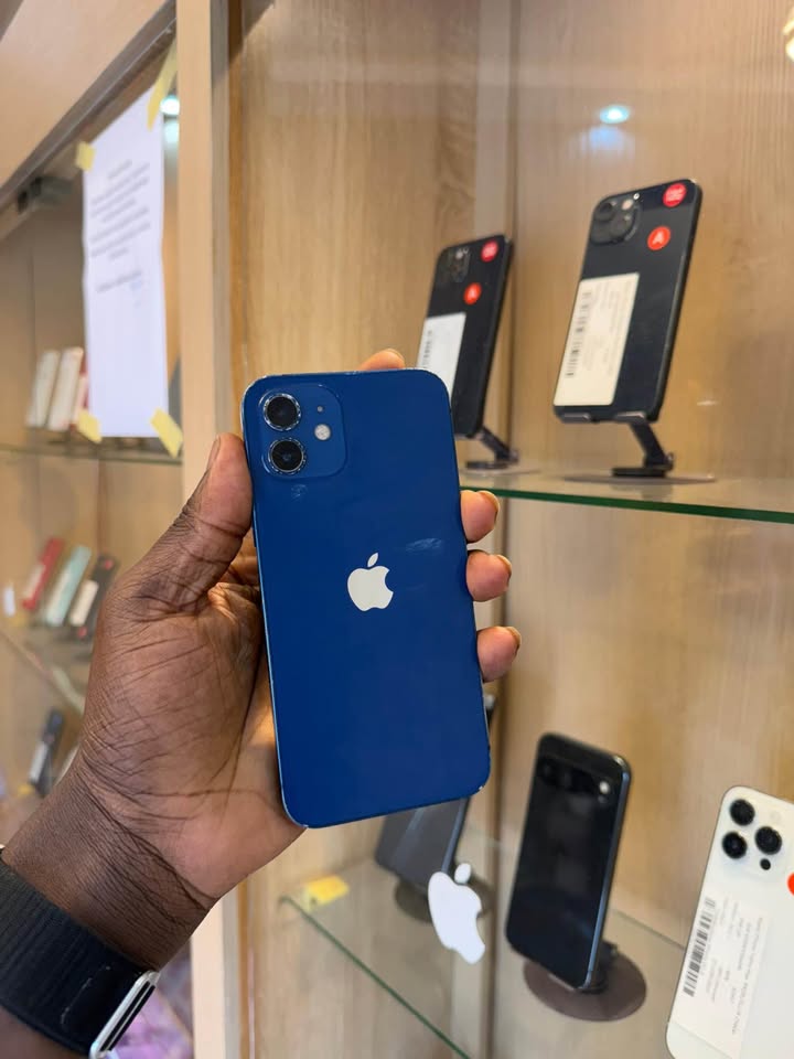 Iphone 12 Simple 4