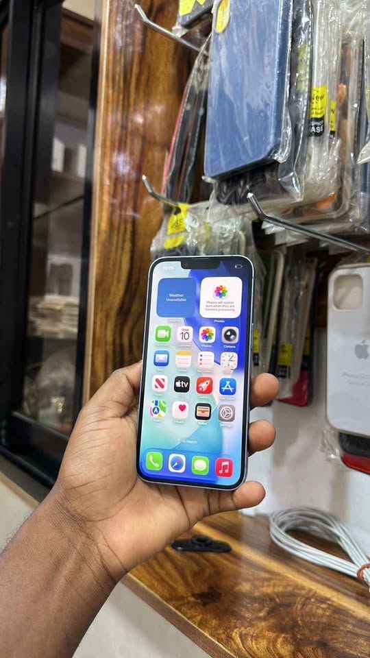 Iphone 14 SIMPLE 2