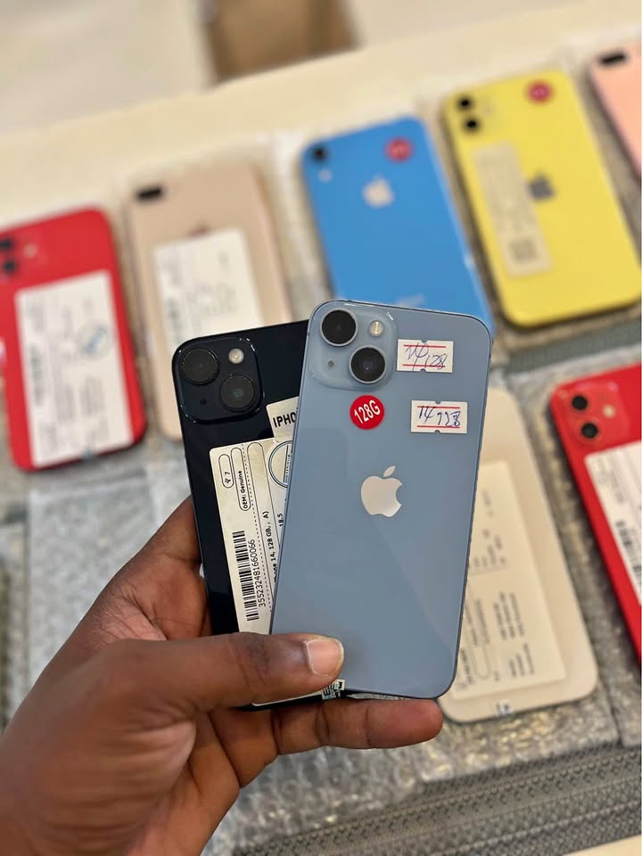 Iphone 14 SIMPLE 3