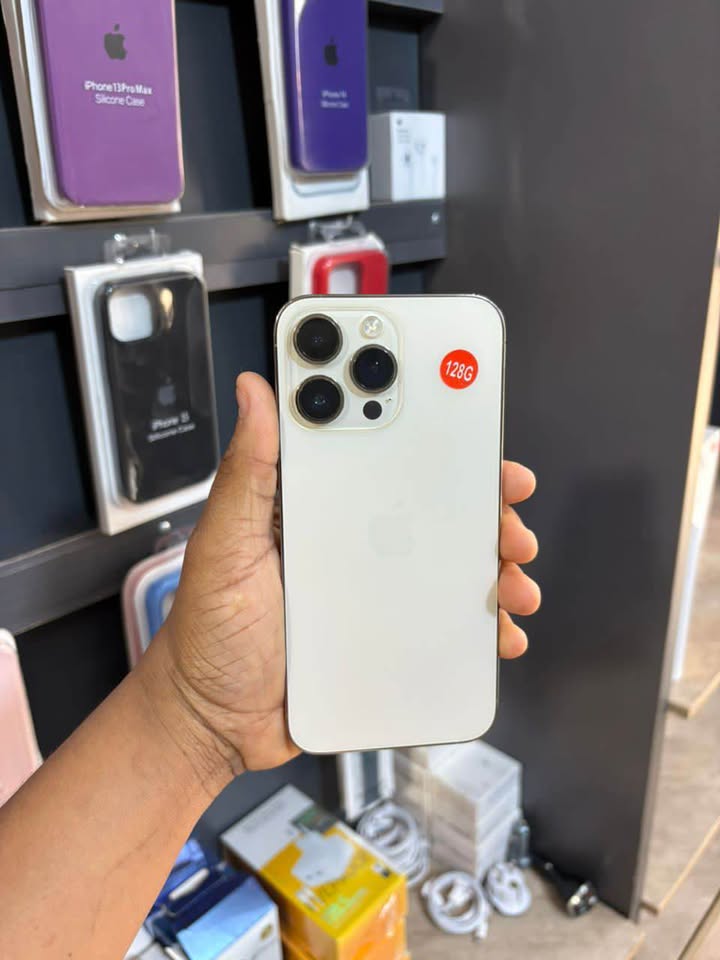 Iphone 14 PRO MAX 2