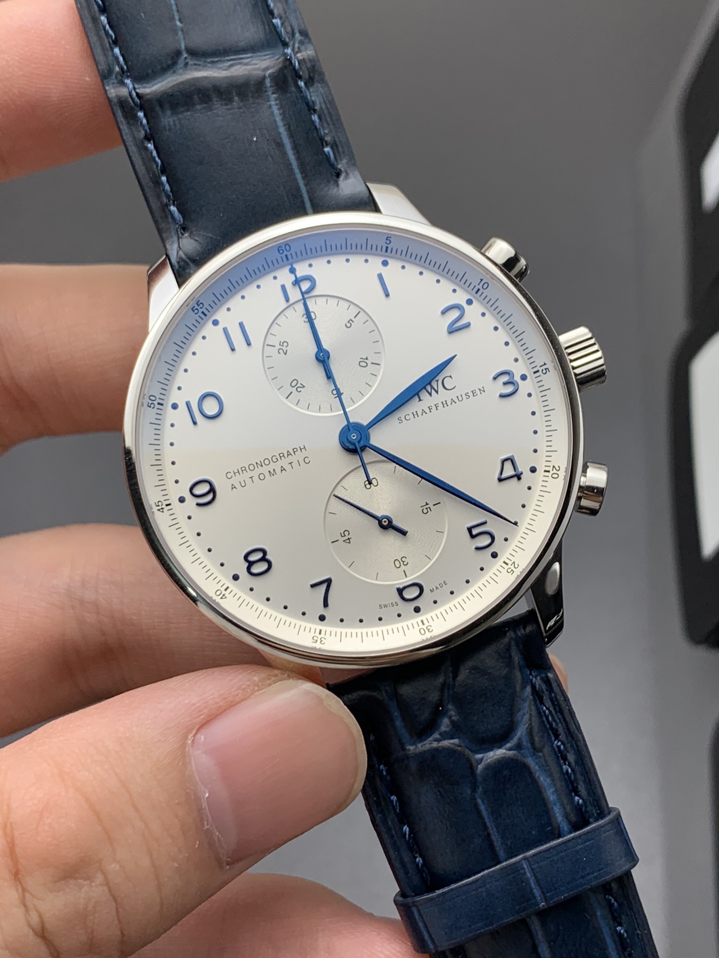 56Designer watches 3