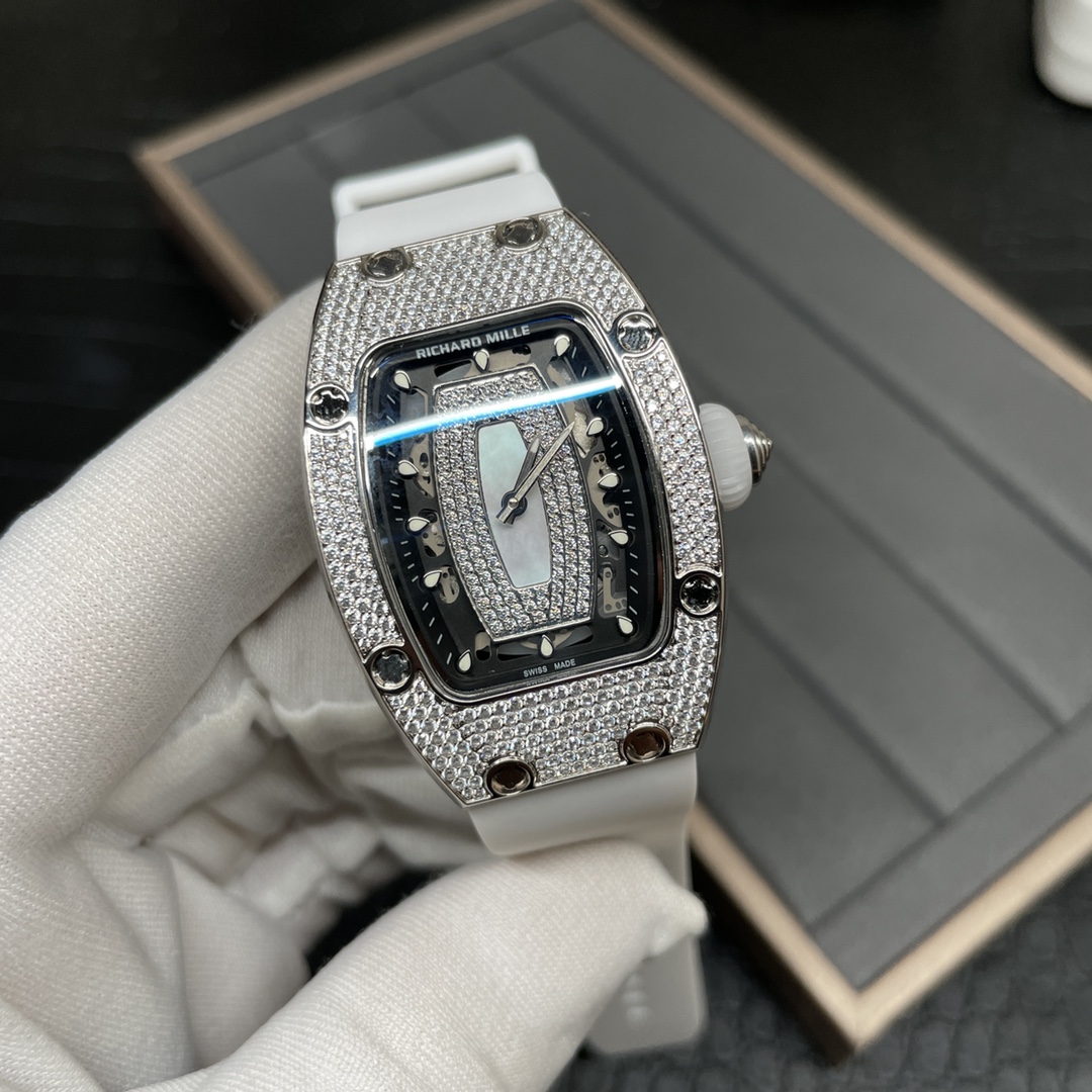 73Designer watches 4