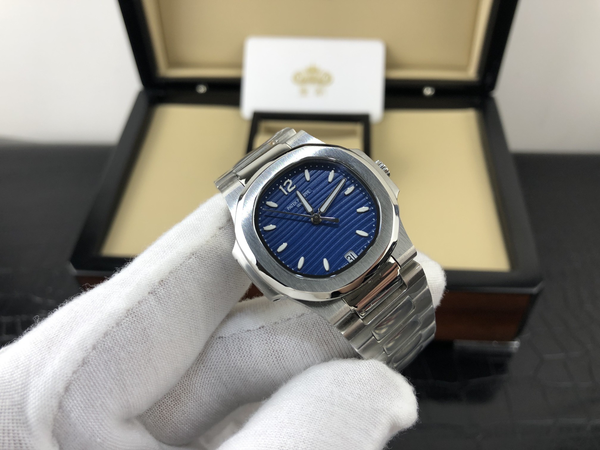 80Designer watches 2