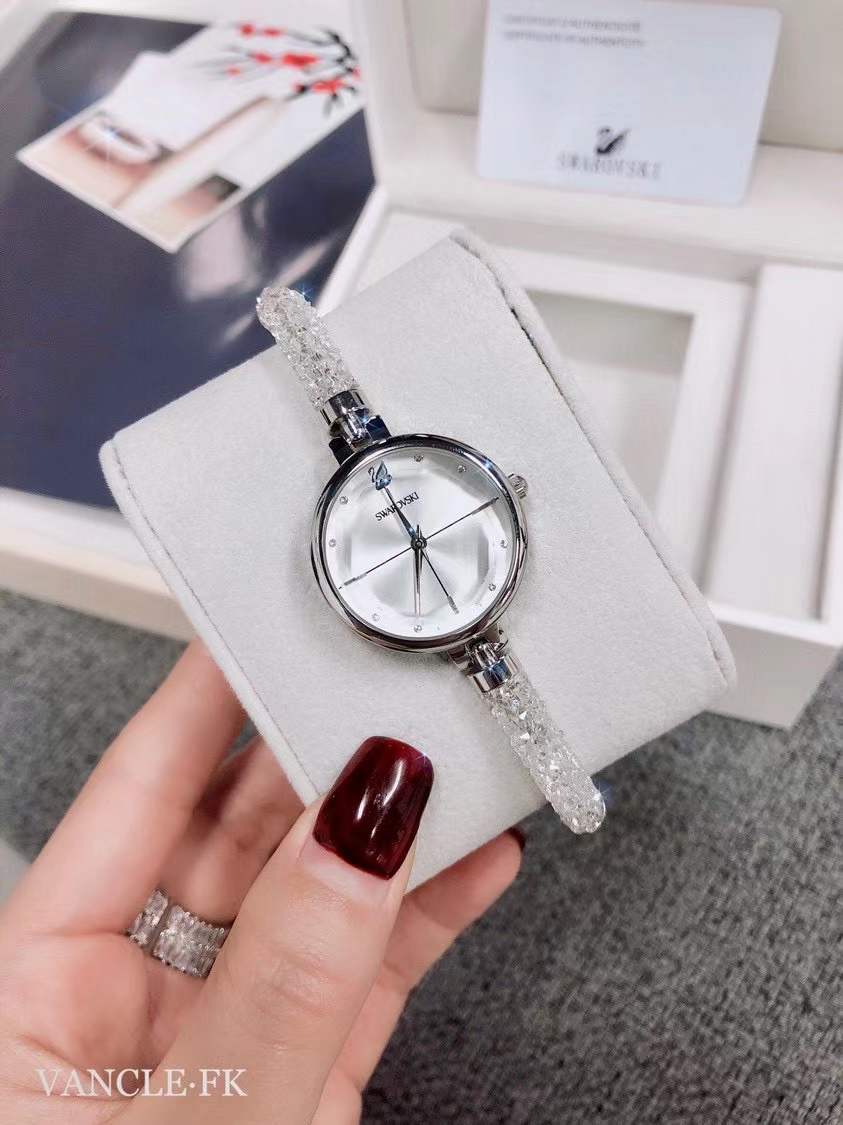 82Designer watches 2