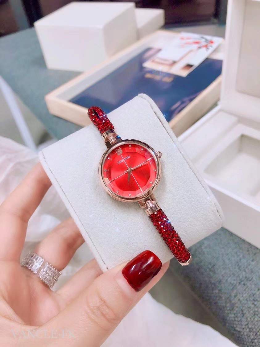 82Designer watches 4