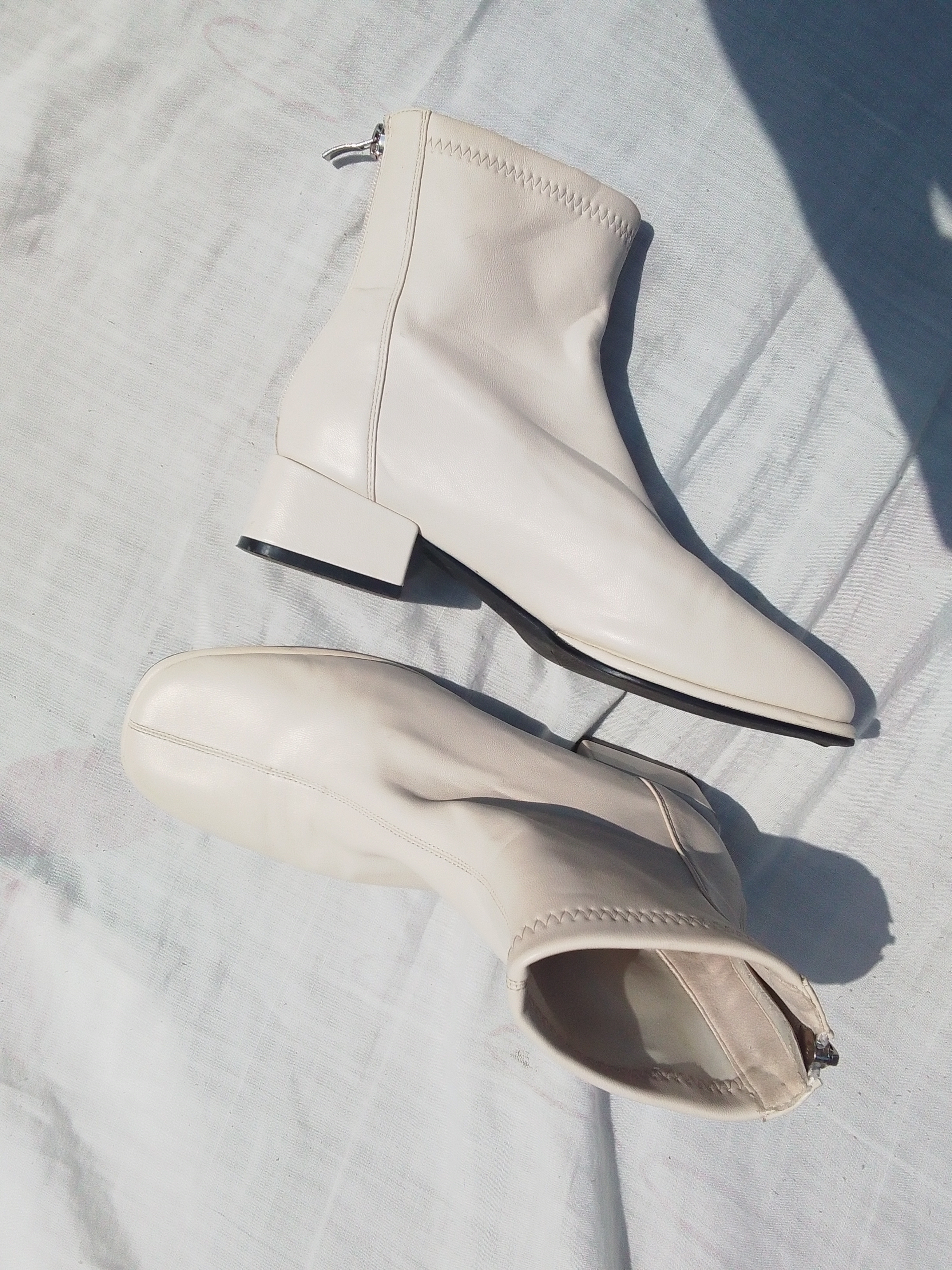 Boots  2