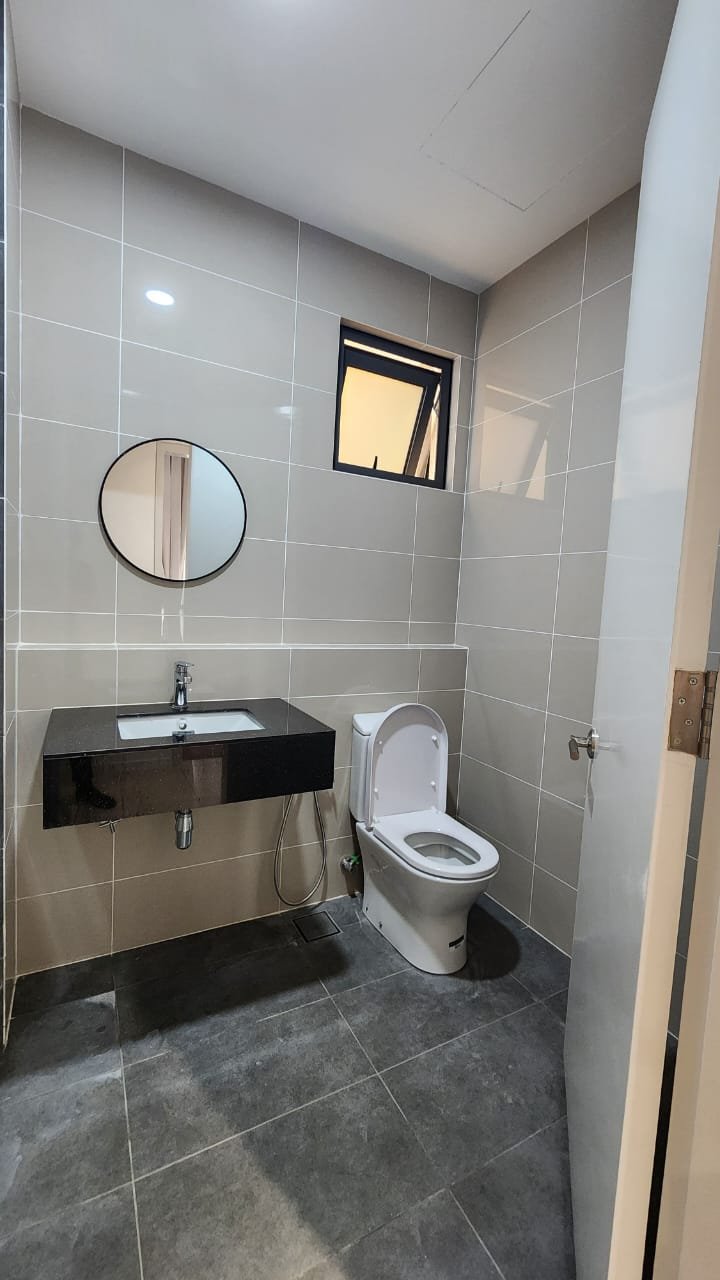 Main view of The Maple Residences OUG