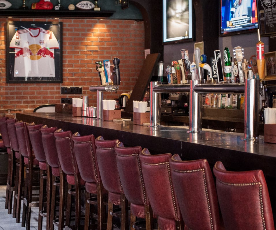 Bar 43