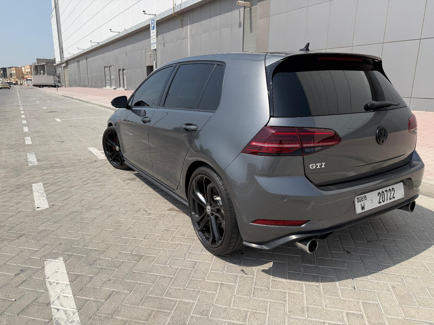 Volkswagen Golf GTI photo 5