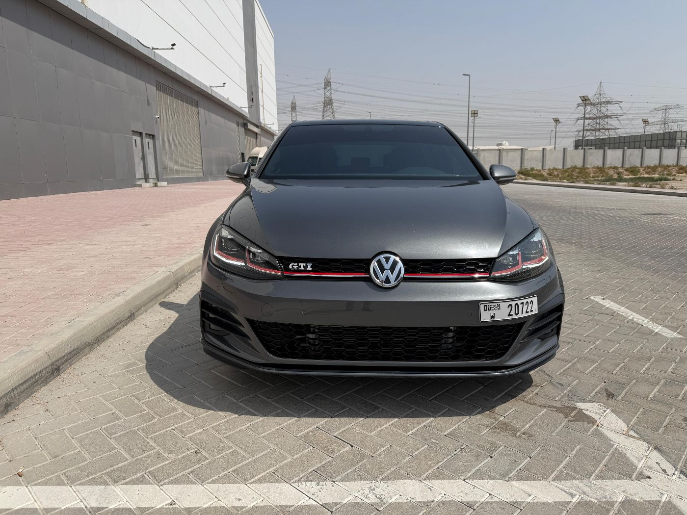 Volkswagen Golf GTI photo 8