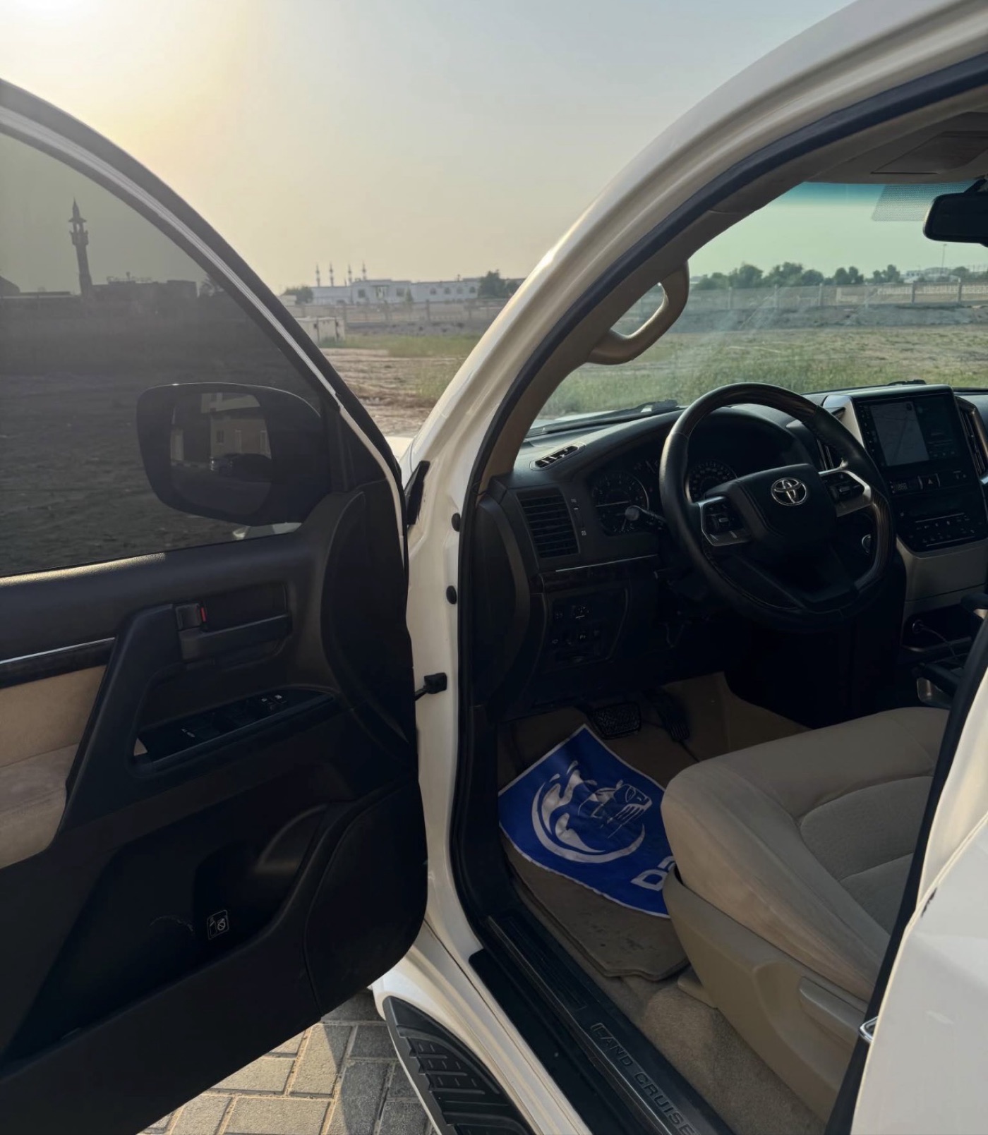 Toyota Land Cruiser photo 5