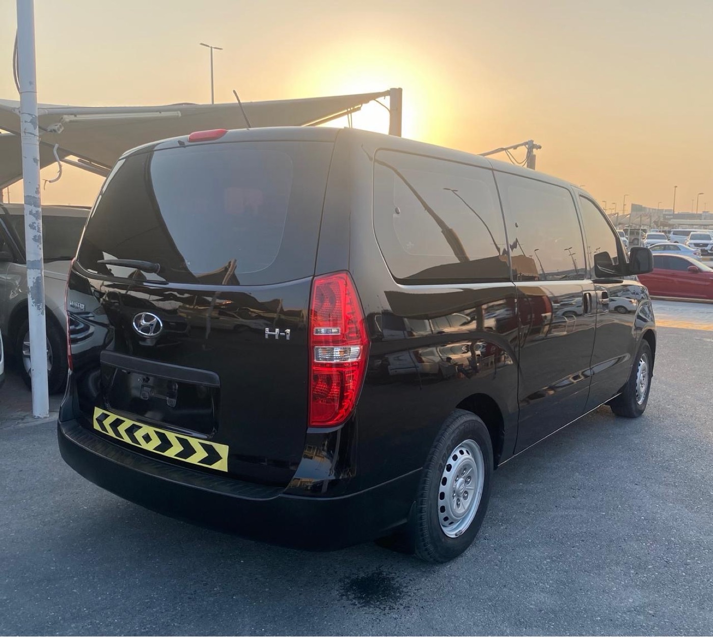 Hyundai H1 photo 3
