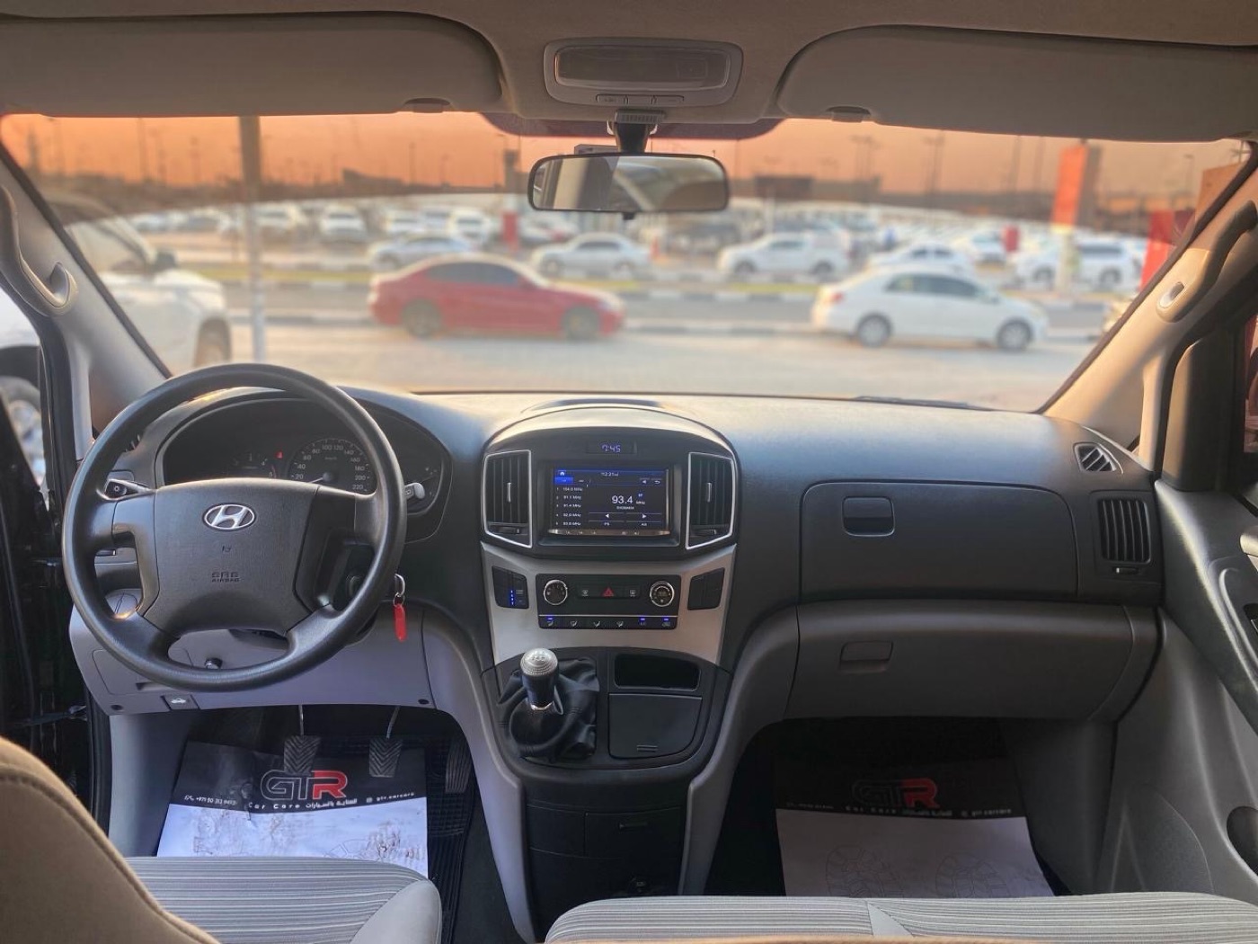Hyundai H1 photo 5